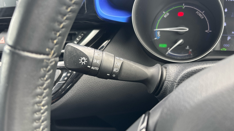 Toyota C-HR 2.0 Hybrid Dynamic 5dr CVT Hybrid Hatchback